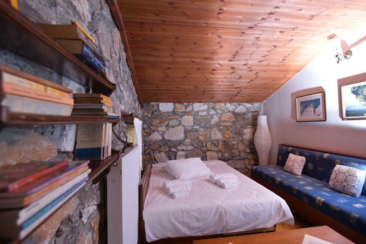 Stonehouse 2 Bedroom Chalet On Olympus Amazing View Petra  Экстерьер фото