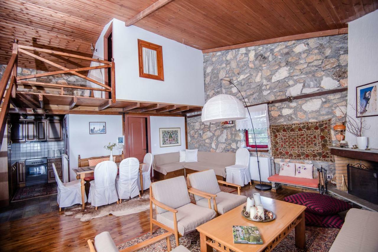 Stonehouse 2 Bedroom Chalet On Olympus Amazing View Petra  Экстерьер фото